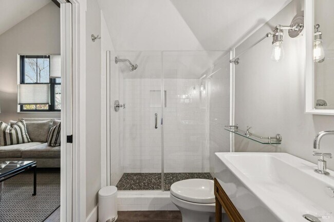 Building Photo - 1810 Quail Ct