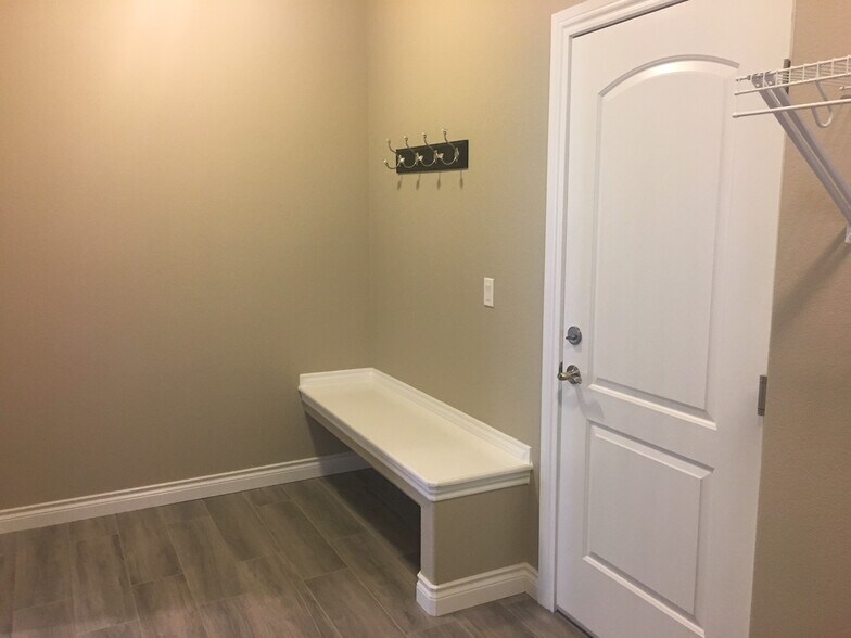 Building Photo - 7183 Jagged Rock Cir