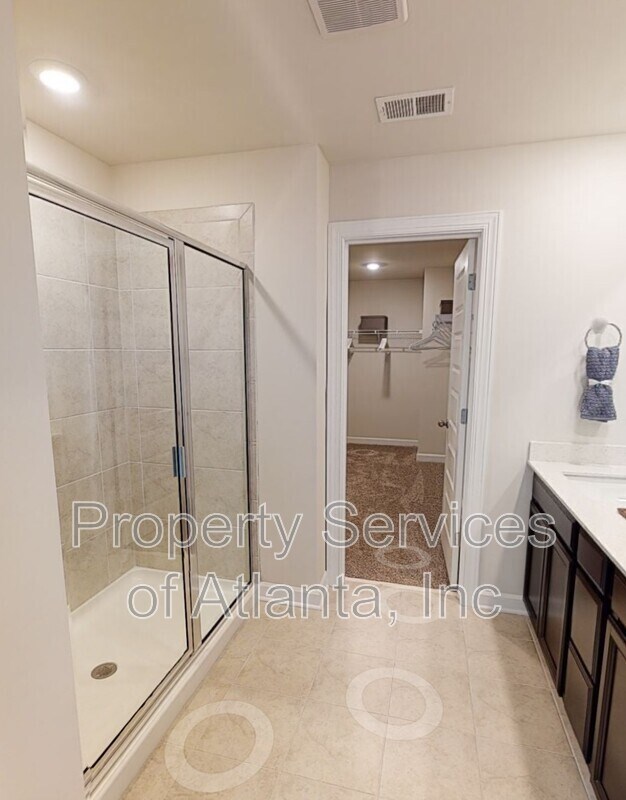 Building Photo - 6900 Newcastle Ct