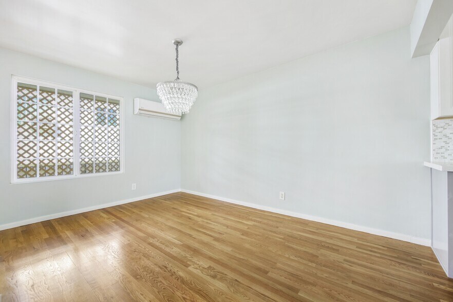 Building Photo - 1020 19th St