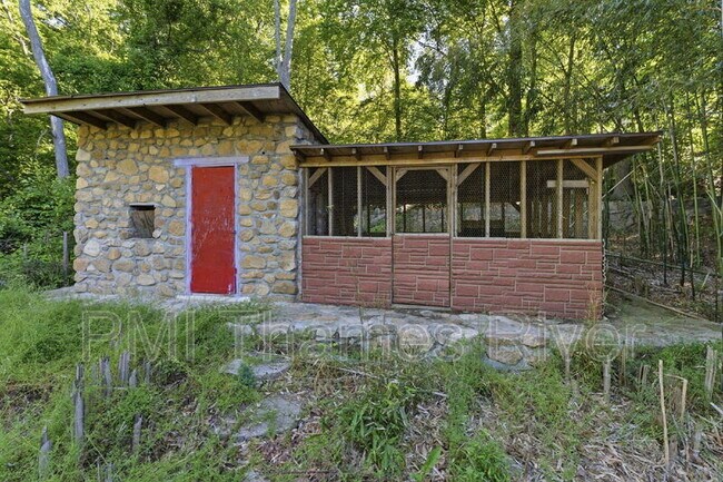 Building Photo - 62 Terry Rd