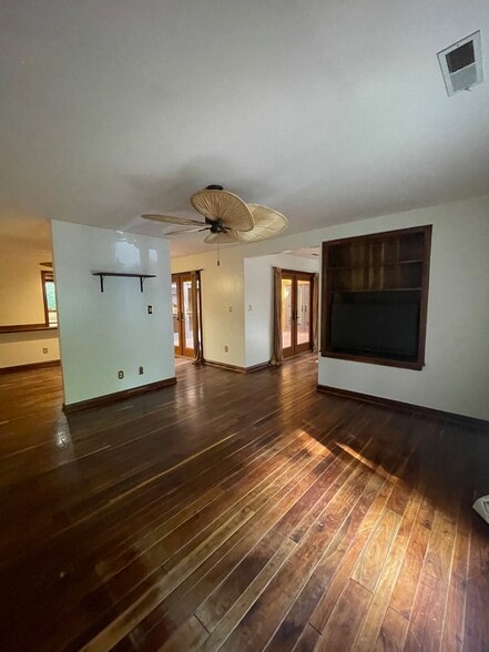 Building Photo - 94 Wildwood Dr