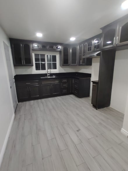 Building Photo - 7802 Bell Gardens Ave