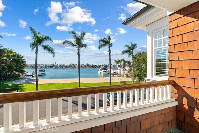 Building Photo - 2411 Bayshore Dr