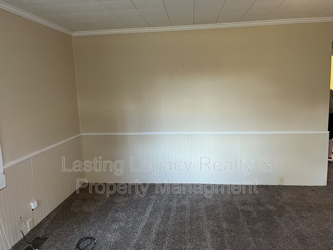 Building Photo - 4220 Glenn Hi Rd