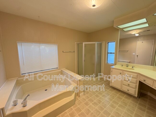 Building Photo - 38251 Desert Greens Dr E