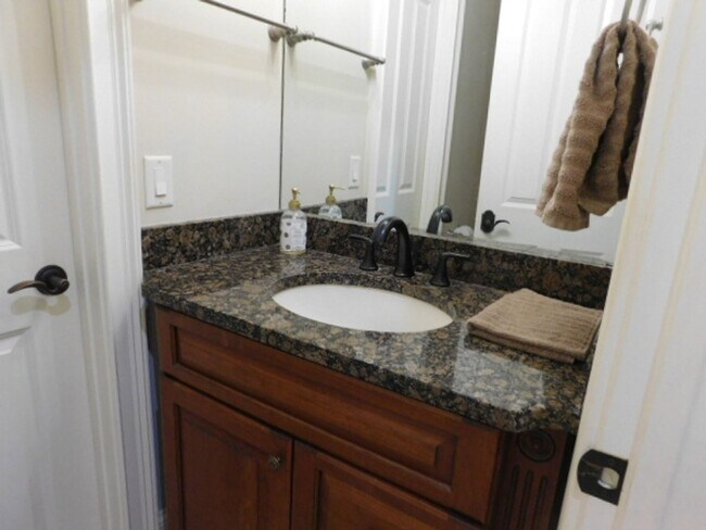 Building Photo - Beautiful Home Located In Indigo Run