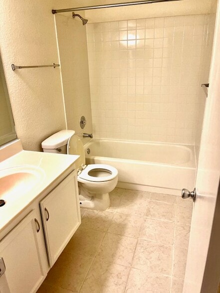 guest bath - 7948 Decker Canyon Dr