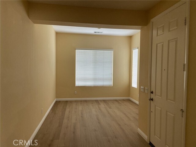 Building Photo - 2467 Taylor Ave