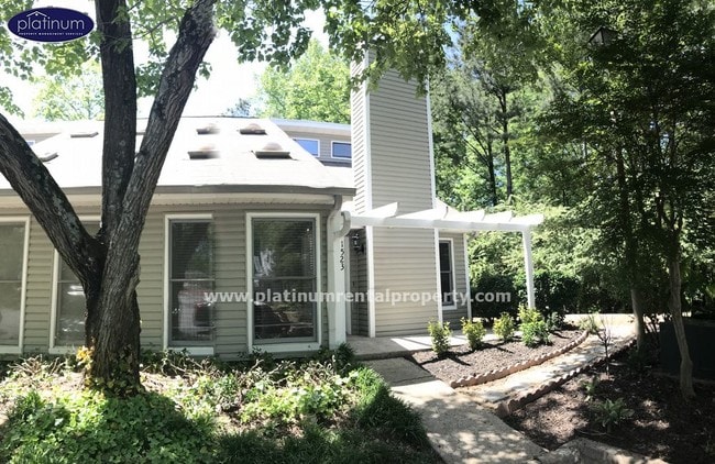 Primary Photo - 1523 Planters Ridge Ln