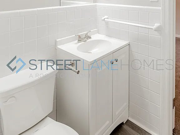 Building Photo - 2620 Providence Ct