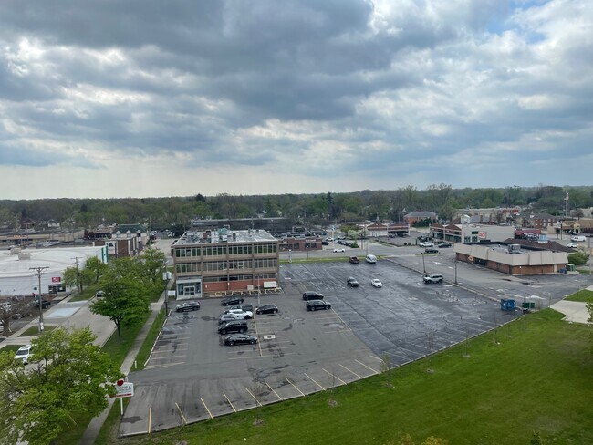 Primary Photo - 22700 Garrison