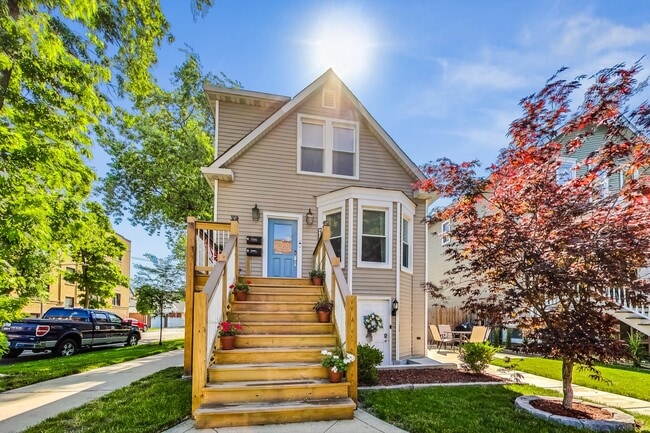 Building Photo - 4057 N Whipple St