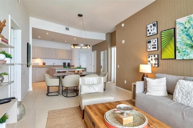 Building Photo - 4111 S Ocean Dr
