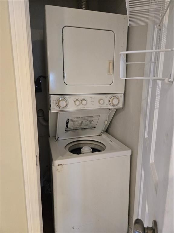 Building Photo - 25 Andrews Ave