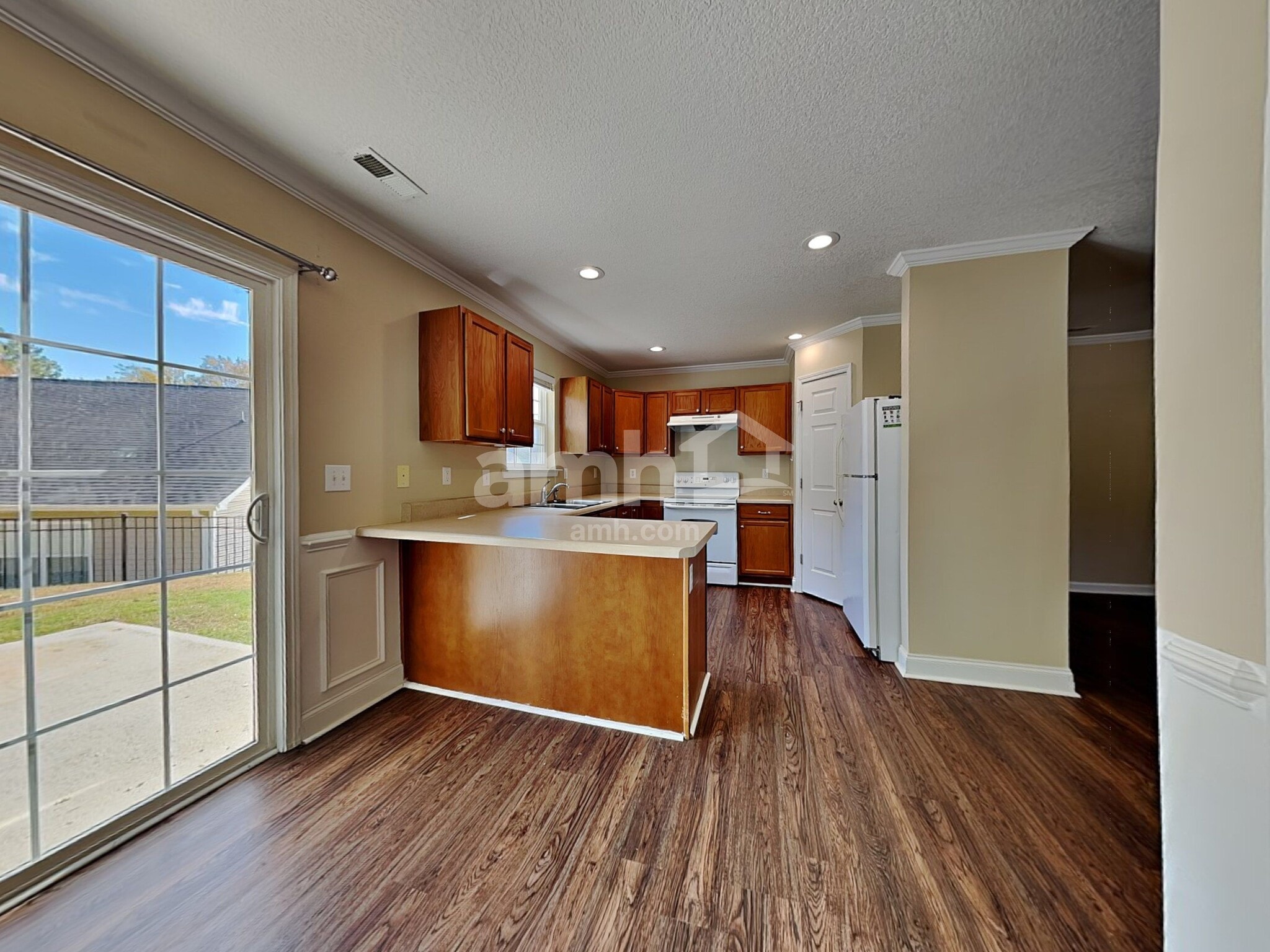 Building Photo - 122 Duraleigh Rd