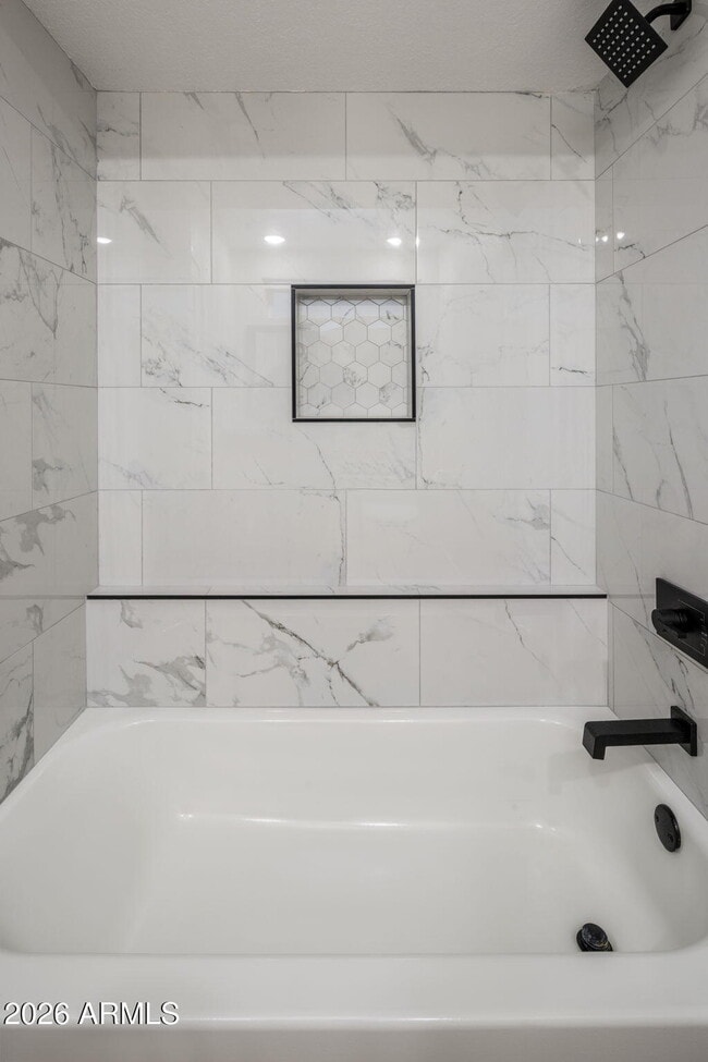 Building Photo - 7311 S McAllister Ave