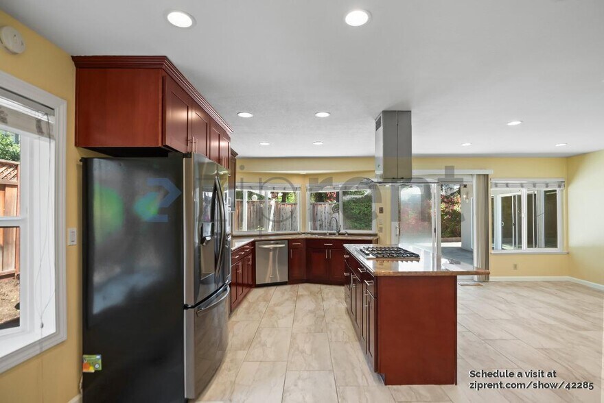 Building Photo - 279 Tordo Ct