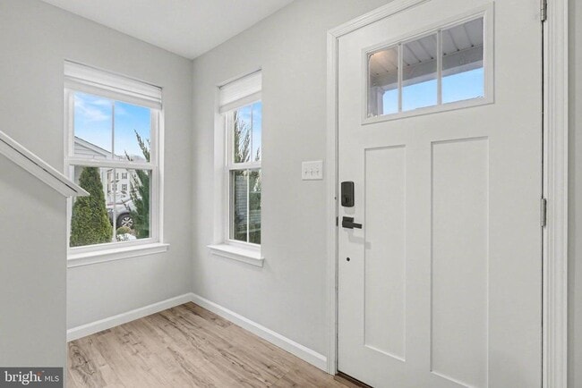 Building Photo - 8110 Kelly Dr