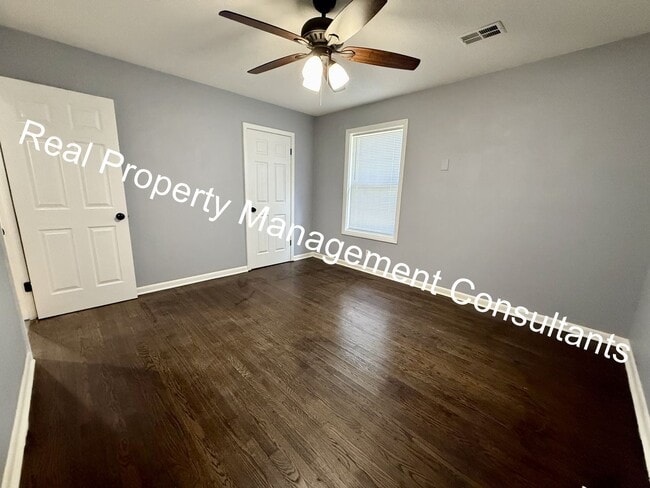 Building Photo - Updated 4 Bedroom, 2 Bath Home with Spacio...