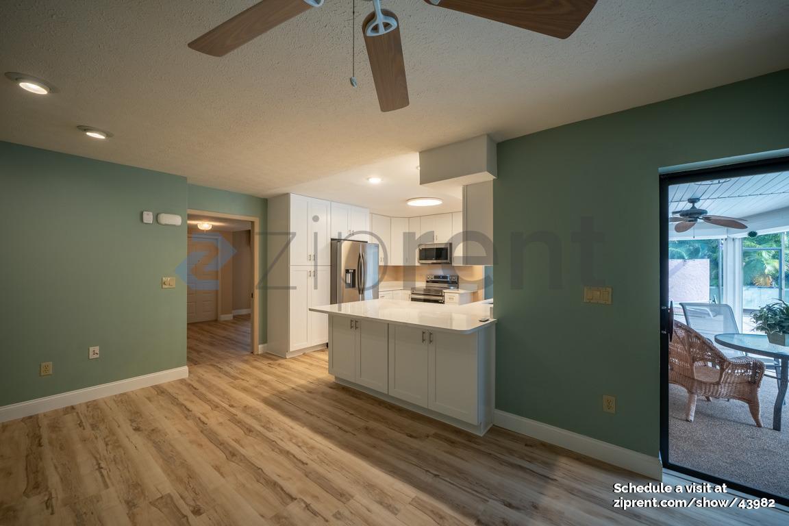 Building Photo - 1774 Whiskey Creek Dr