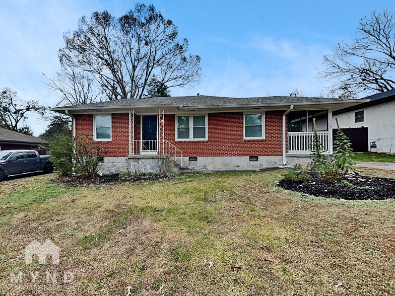 Primary Photo - 837 Northview Dr