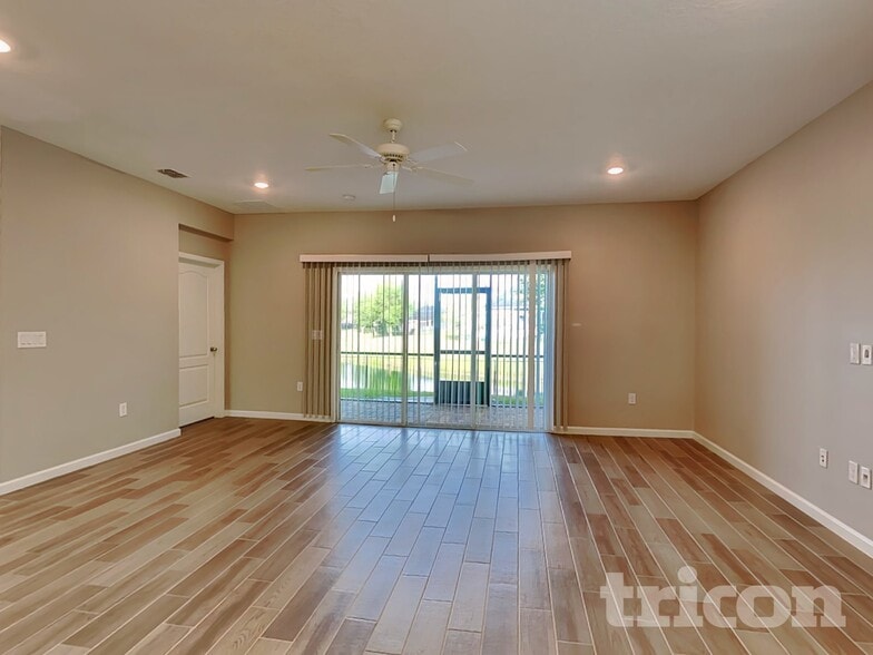 Building Photo - 38 Athens Dr