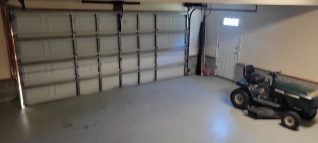 Building Photo - 208 Princess Anne Cir