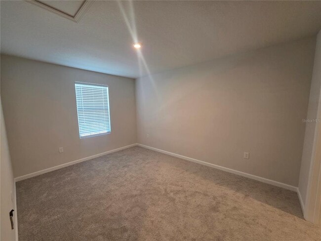 Building Photo - 1210 Port Blue Wy