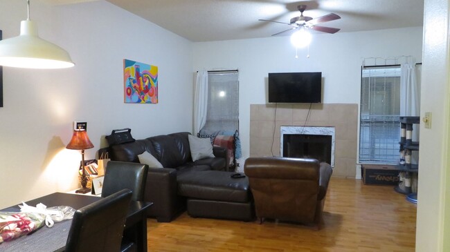 Building Photo - ROBBINS PLACE 202