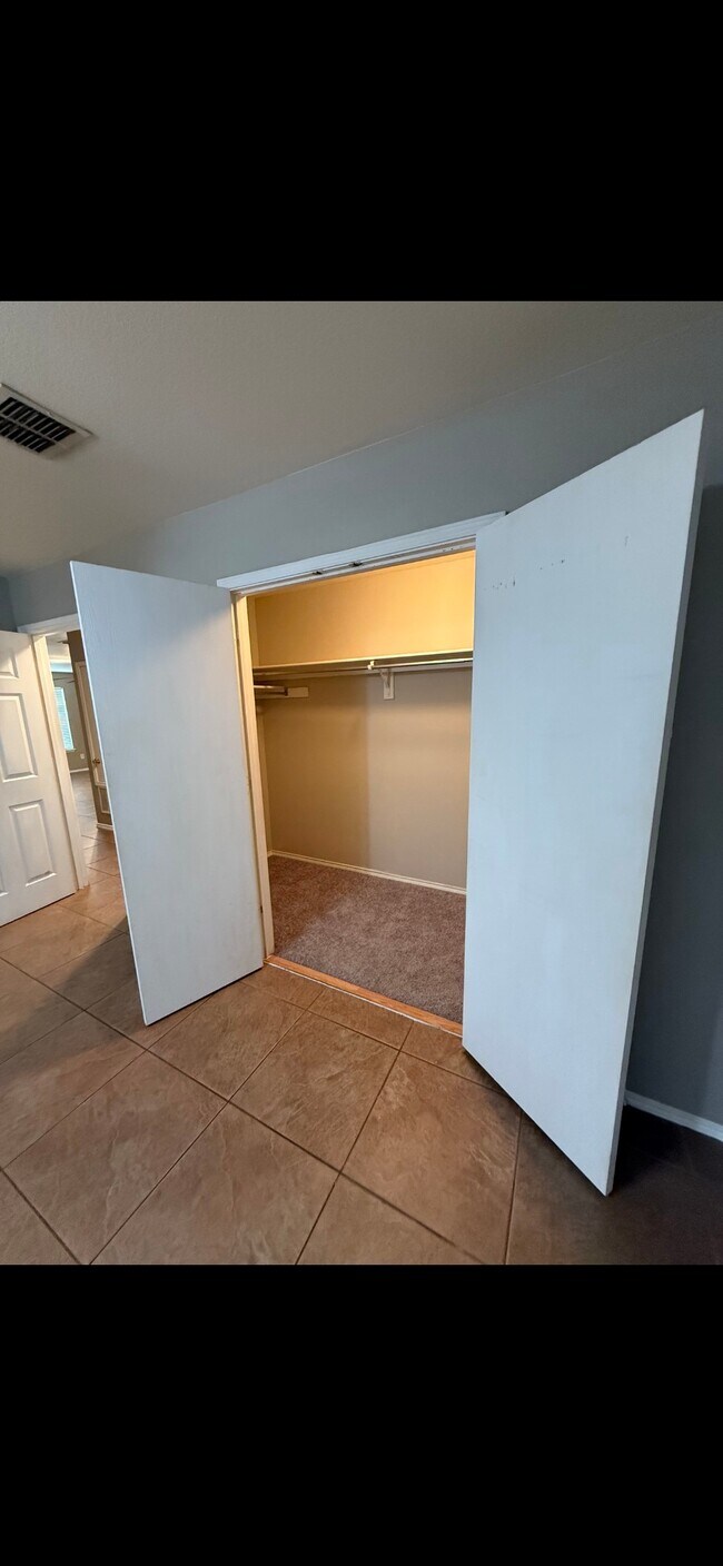 Building Photo - 4304 Silverwood Trail