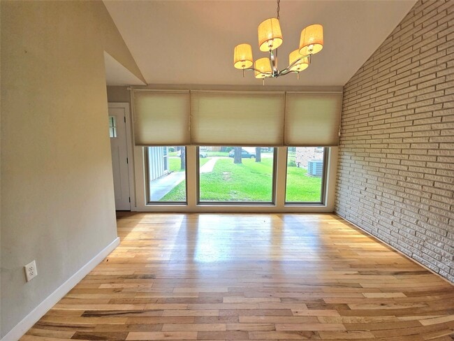 Building Photo - 1763 Maux Dr