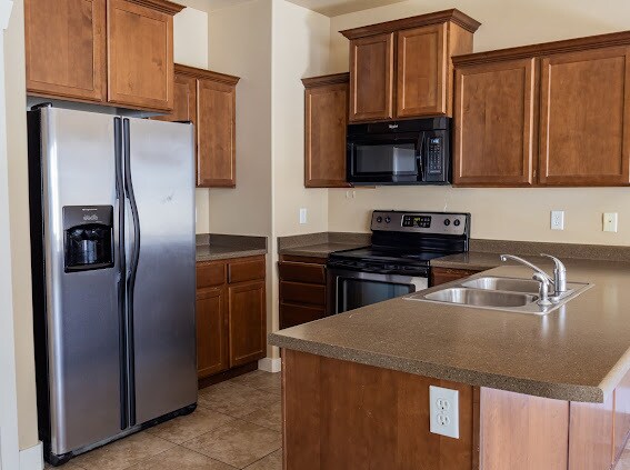 Building Photo - 1532 Venetian Way