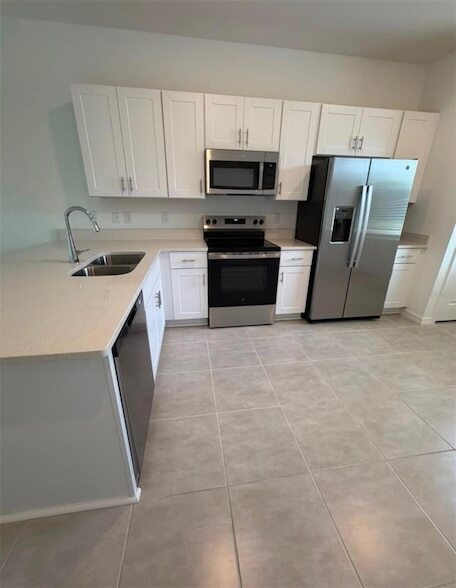 Building Photo - 2864 Skyline Lp