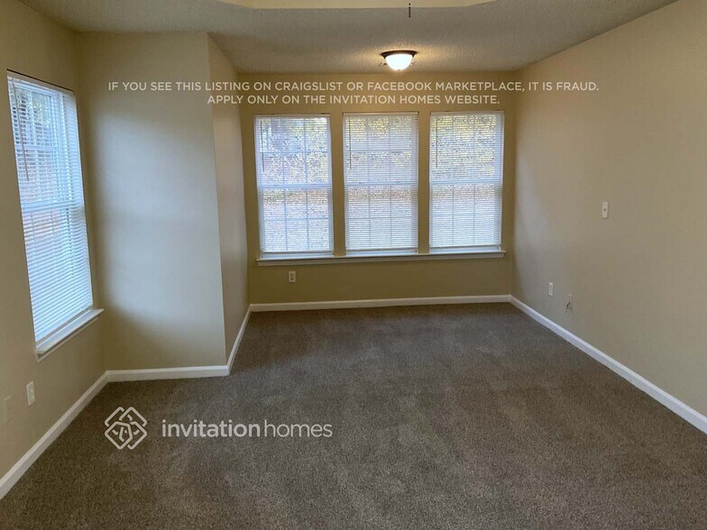 Building Photo - 706 Denise Ct