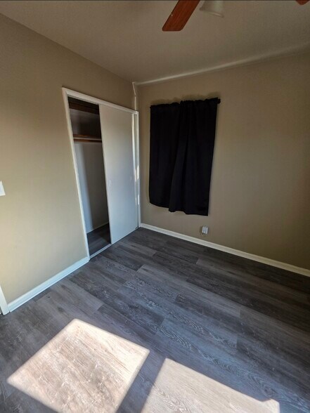 Building Photo - 4839 W Lynndale Ave