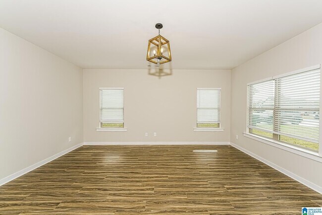 Building Photo - 98 Kings Wy