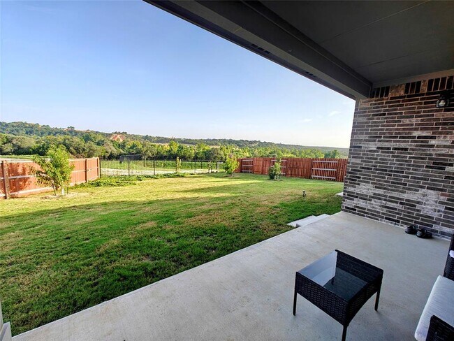 Building Photo - 228 Mystic Cyn Ln