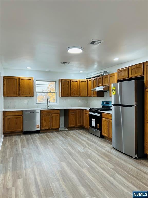 Building Photo - 360 Broad St