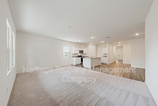 Building Photo - 6028 Pearl Mdw