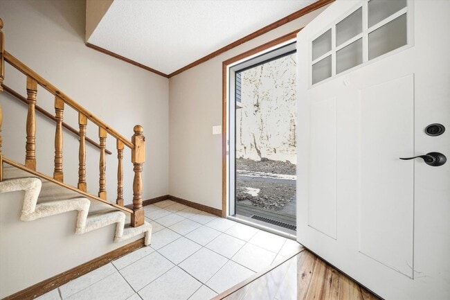 Building Photo - 24 Etta Ln