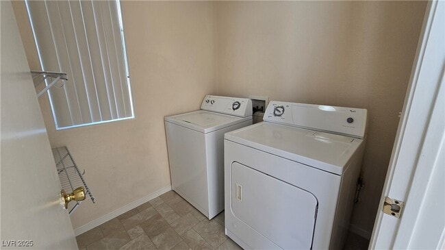 Building Photo - 2525 Rainbow Cactus Ct