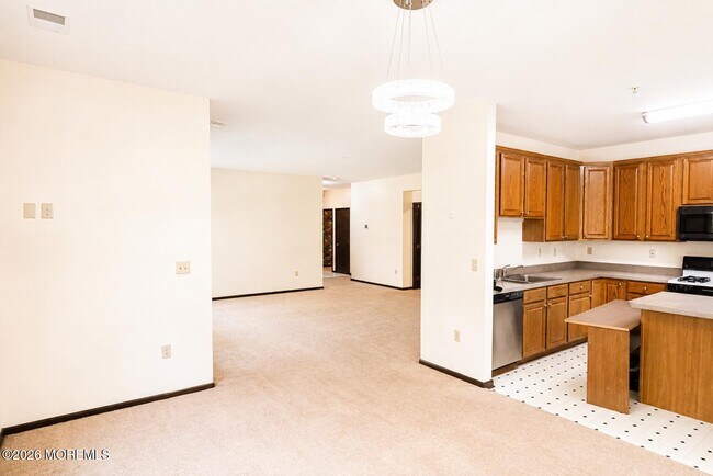 Building Photo - 526 St Andrews Pl