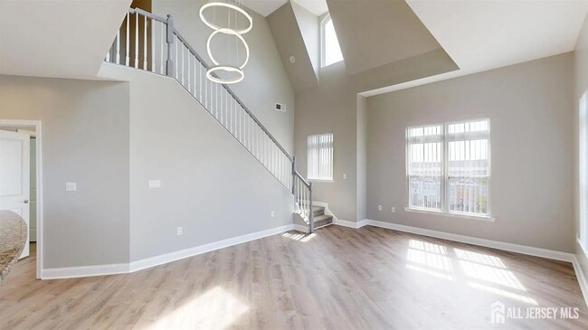 Building Photo - 6403 Fernandez Ct