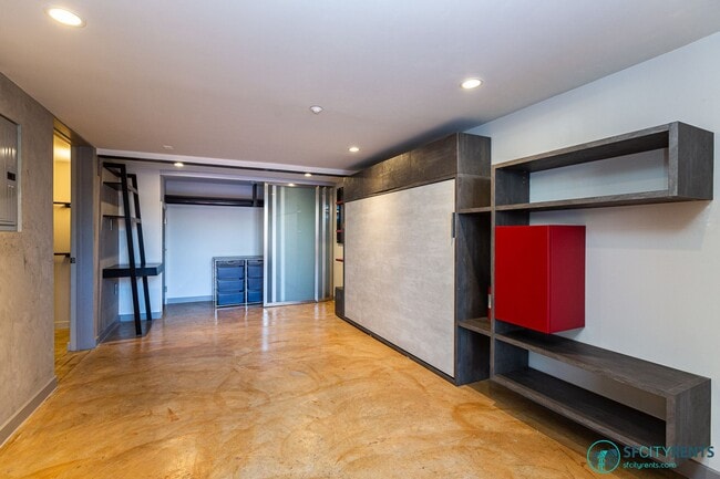 Building Photo - SoMa: Luxuriously Remodeled Conversion Liv...