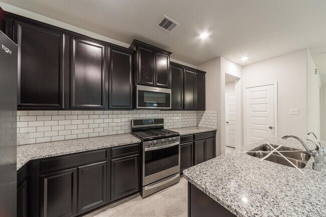 Building Photo - 24907 Prairie Briar Cir