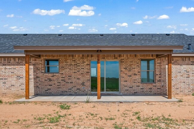 Building Photo - Country Living In Idalou ISD!