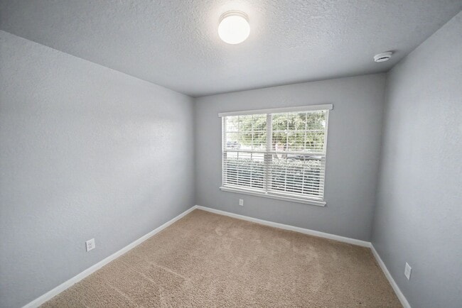 Building Photo - Modern 4-Bed Home with Open Layout in New Braunfels - Realtor Commission: $500