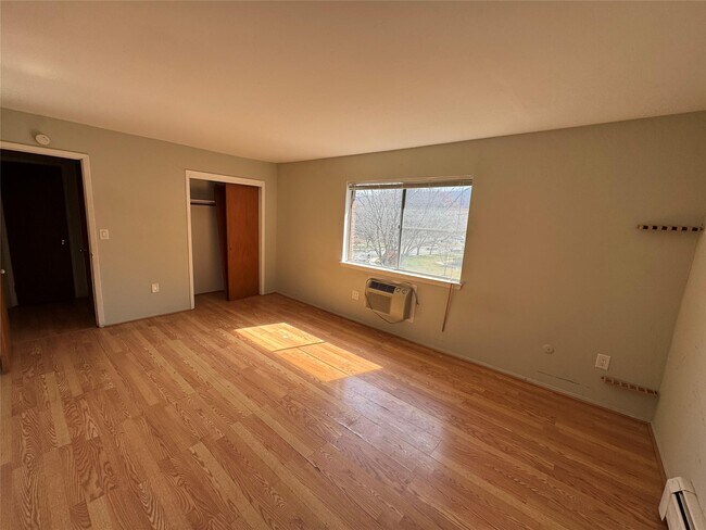Building Photo - 44 Tanager Rd