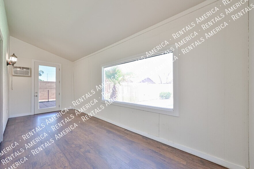 Building Photo - 16176 W Statler St